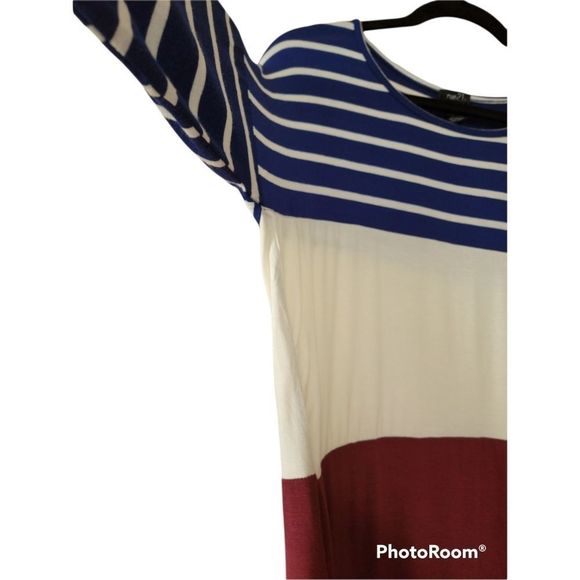 Rue21 Fresh Color Block Top 3/4 Sleeves Medium NWT - Picture 2 of 5